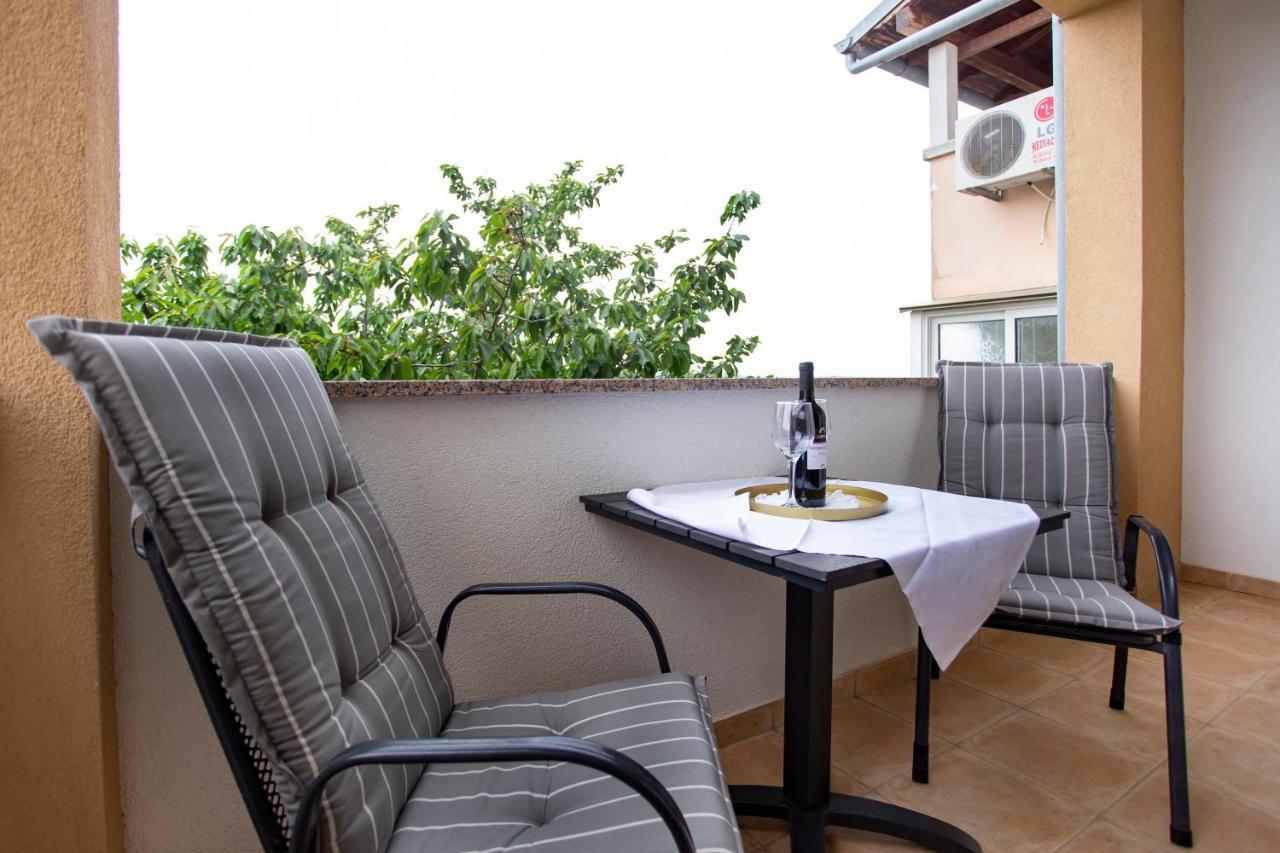 Apartment Matteo Rovinj Luaran gambar