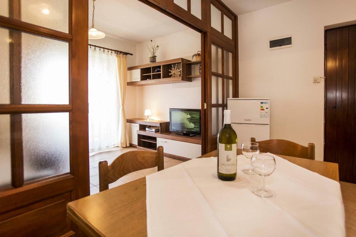 Apartment Matteo Rovinj Luaran gambar