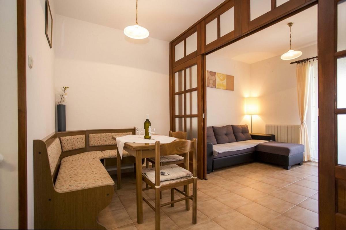 Apartment Matteo Rovinj Luaran gambar